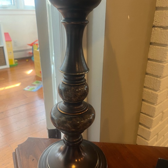 Elegant Cream Table Lamp - Picture 2 of 2